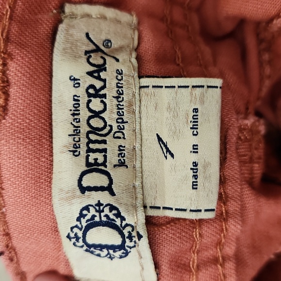 NWT! Democracy capris - Picture 8 of 9